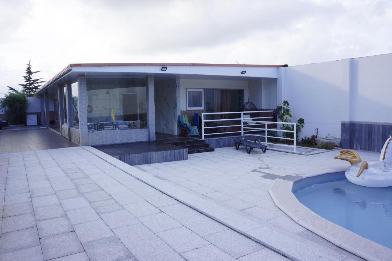 Casinha Das Bonecas - Casa Com Piscina Privada 아베이루 외부 사진