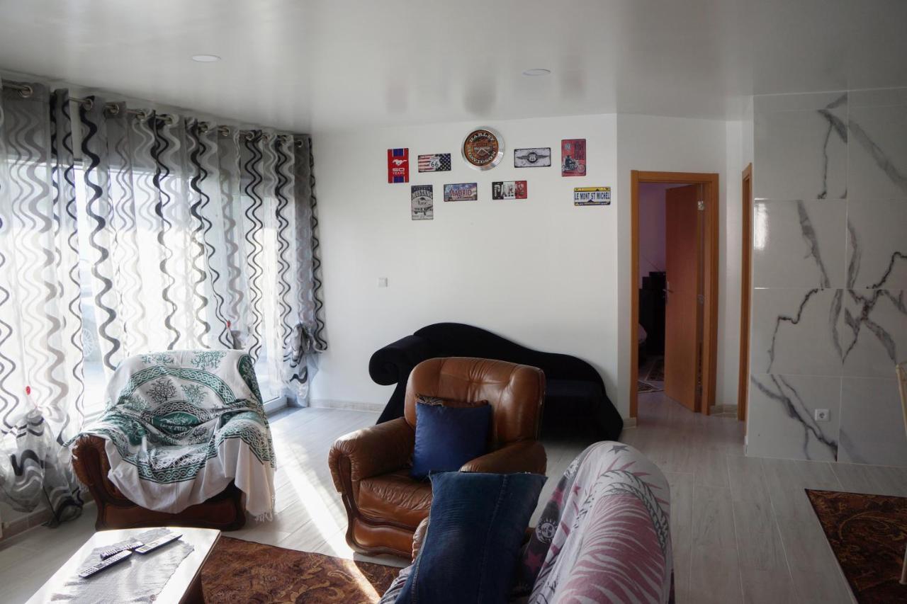 Casinha Das Bonecas - Casa Com Piscina Privada 아베이루 외부 사진