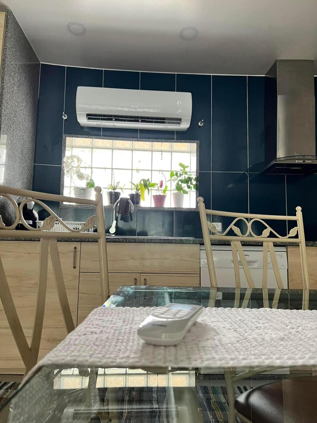 Casinha Das Bonecas - Casa Com Piscina Privada 아베이루 외부 사진